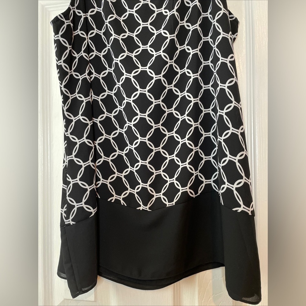 Chico's Black White Tank Top Scoop Neck Blouse Size 8/10 - Picture 14 of 16